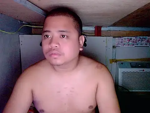 Snapshot of Jhunnieboy chatting on 07-01-26, 07:02 Jhunnieboy online show from 07-01-26, 07:02