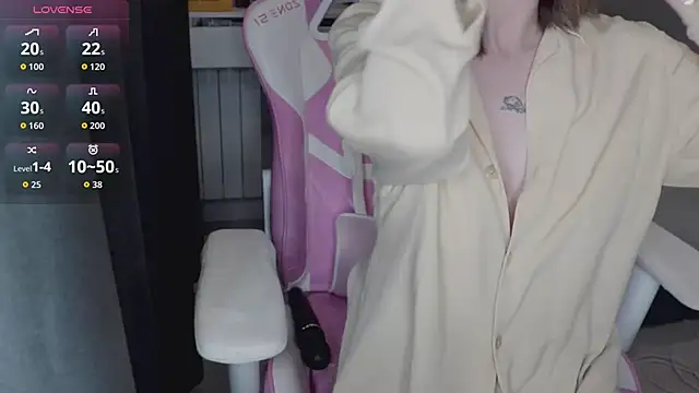 smoky-kira online show from 08-02-26, 01:37