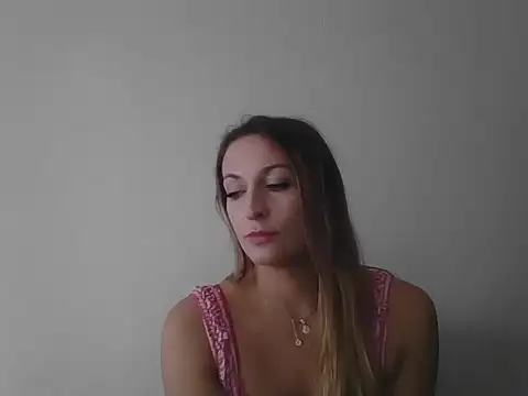 Snapshot of LucyFemme chatting on 07-07-26, 01:15 LucyFemme online show from 07-07-26, 01:15