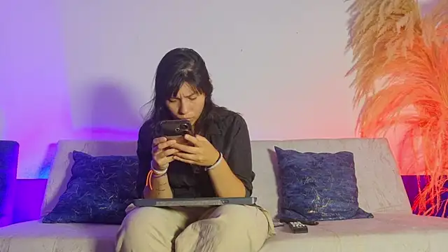 Snapshot of anthonia_soler chatting on 07-06-26, 08:55 anthonia soler online show from 07-06-26, 08:55