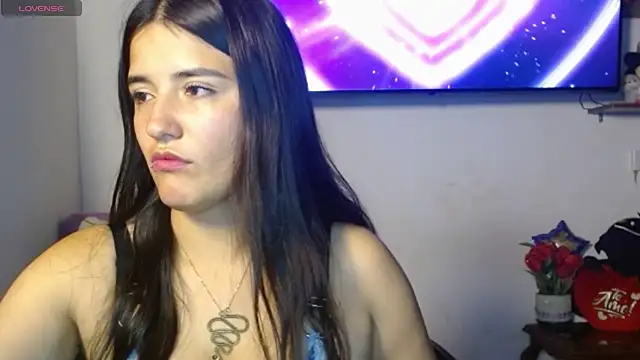 Sofia Diaz01 online show from 07-17-26, 01:07