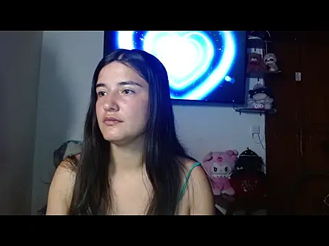 Sofia Diaz01 online show from 07-20-26, 09:45