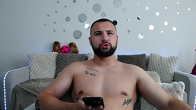 liam studd online show from 07-03-26, 04:08