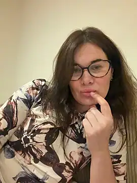 Snapshot of Sophie_Virginia chatting on 07-23-26, 07:56 Sophie Virginia online show from 07-23-26, 07:56
