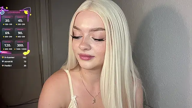 ElsaJeanX online show from 07-28-26, 03:21