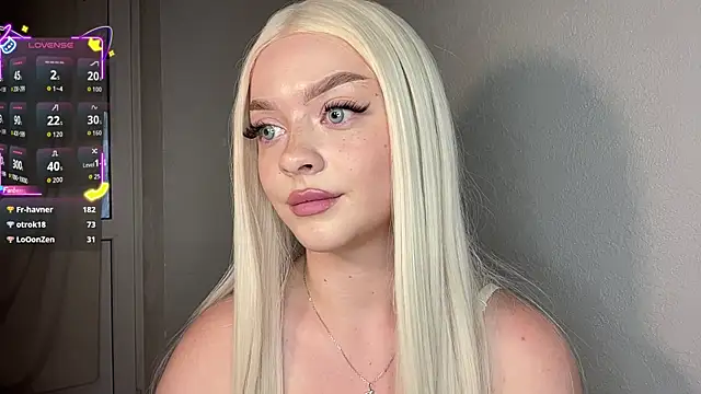 ElsaJeanX online show from 07-28-26, 04:39