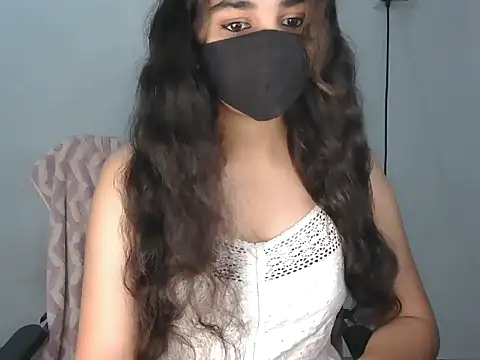 Snapshot of Naughty_Meena chatting on 07-23-26, 01:31 Naughty Meena online show from 07-23-26, 01:31