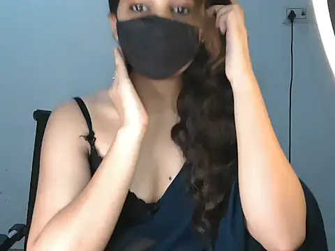 Snapshot of Naughty_Meena chatting on 07-28-26, 02:13 Naughty Meena online show from 07-28-26, 02:13