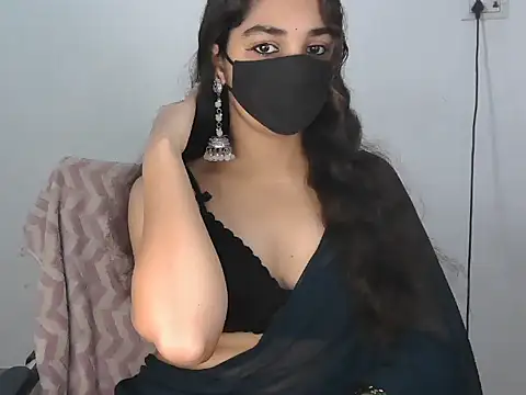 Snapshot of Naughty_Meena chatting on 07-31-26, 08:25 Naughty Meena online show from 07-31-26, 08:25