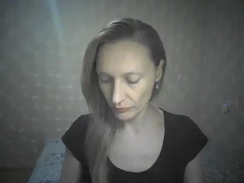 Snapshot of LunaBelle2 chatting on 07-28-26, 06:31 LunaBelle2 online show from 07-28-26, 06:31
