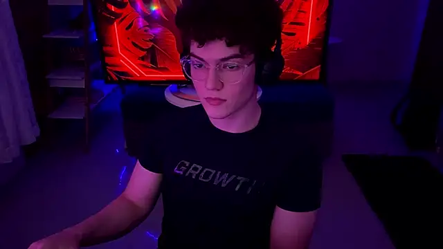 twinkzinhobr online show from 07-30-26, 12:09