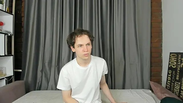 Arrogant Eli online show from 07-21-26, 08:55