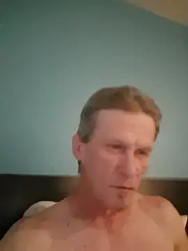 Snapshot of 420Gal7597 chatting on 08-03-26, 10:32 420Gal7597 online show from 08-03-26, 10:32