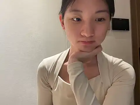 miumikkkki online show from 07-08-26, 11:15