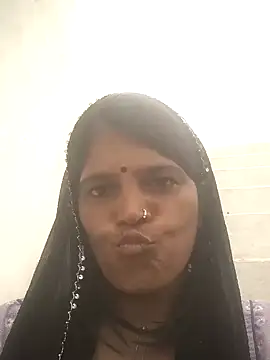 Snapshot of Madhuri56 chatting on 07-27-26, 12:01 Madhuri56 online show from 07-27-26, 12:01