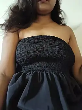 Snapshot of Sexyneera chatting on 07-29-26, 05:16 Sexyneera online show from 07-29-26, 05:16