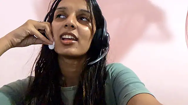 siinderellaa online show from 07-06-26, 03:14