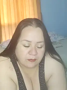 Snapshot of Lorena_Matture chatting on 08-06-26, 04:31 Lorena Matture online show from 08-06-26, 04:31