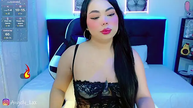 Angely Lxx online show from 07-30-26, 10:09