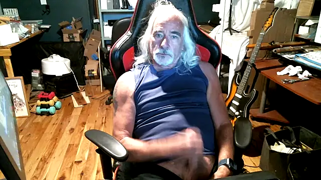 Snapshot of AncientCowboyStud chatting on 07-27-26, 04:03 AncientCowboyStud online show from 07-27-26, 04:03