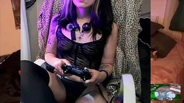 Snapshot of mistify2023 chatting on 08-10-26, 04:16 mistify2023 online show from 08-10-26, 04:16