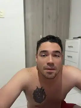 Valentino ruiz online show from 07-25-26, 04:54