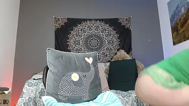 katiasupreme1 online show from 11-10-25, 11:37