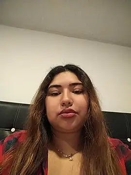 XamantaCurvy online show from 07-30-26, 03:16