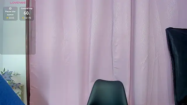 Snapshot of Anggelbunny_ chatting on 07-22-26, 12:52 Anggelbunny online show from 07-22-26, 12:52