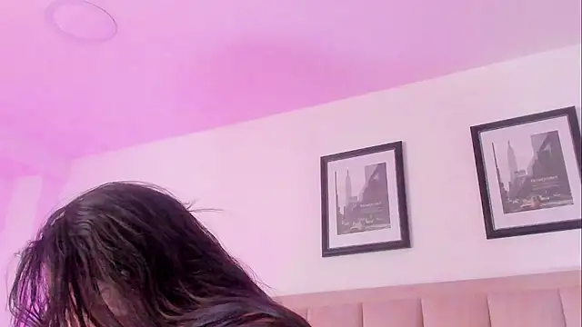 Snapshot of CatalinaSaanz_ chatting on 07-17-26, 06:57 CatalinaSaanz online show from 07-17-26, 06:57