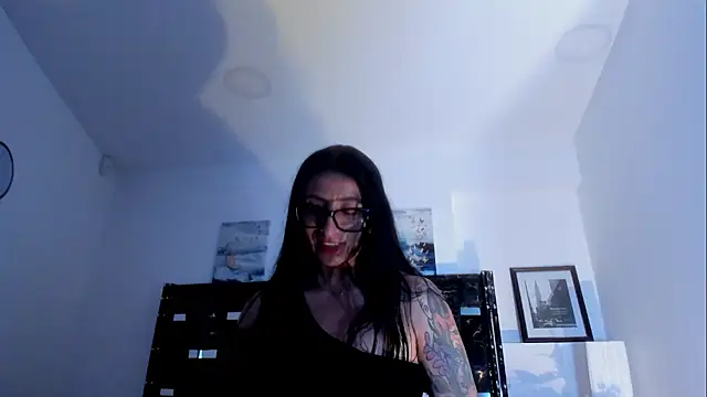 Snapshot of ZarayFeet_ chatting on 07-15-26, 07:19 ZarayFeet online show from 07-15-26, 07:19