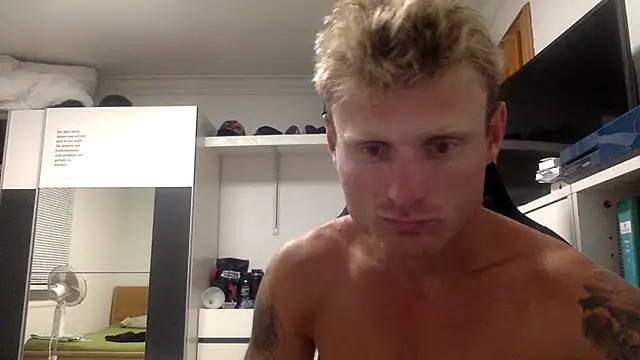 Nakedendurance1994 online show from 07-15-26, 08:25
