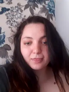 Snapshot of SiennaBreeze chatting on 07-28-26, 10:10 SiennaBreeze online show from 07-28-26, 10:10