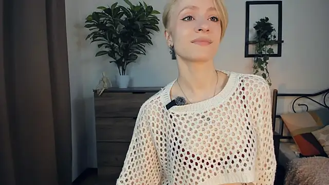 Snapshot of JanettePerro chatting on 07-18-26, 07:28 JanettePerro online show from 07-18-26, 07:28