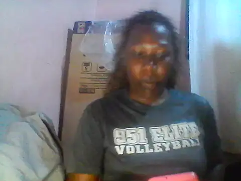 Snapshot of shix43 chatting on 07-25-26, 07:00 shix43 online show from 07-25-26, 07:00