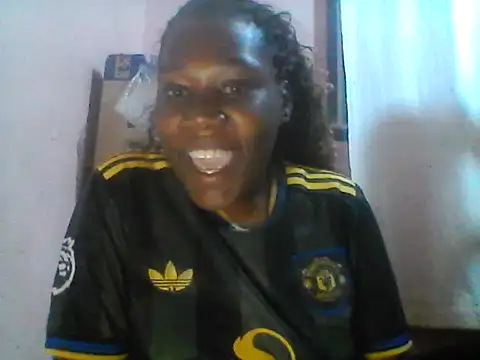 Snapshot of shix43 chatting on 07-28-26, 06:20 shix43 online show from 07-28-26, 06:20