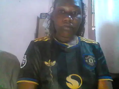 Snapshot of shix43 chatting on 07-29-26, 04:32 shix43 online show from 07-29-26, 04:32
