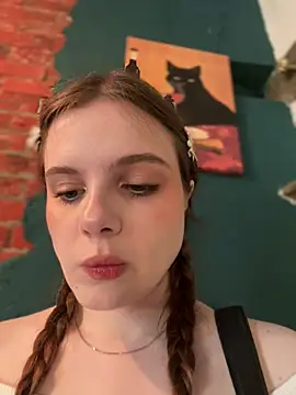 Lunabelle  online show from 07-17-26, 07:04