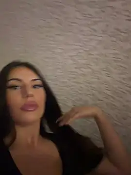 Snapshot of ItsMina_ chatting on 07-10-26, 10:23 ItsMina online show from 07-10-26, 10:23