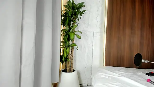 Snapshot of AnastaciaRouss chatting on 07-23-26, 12:03 AnastaciaRouss online show from 07-23-26, 12:03
