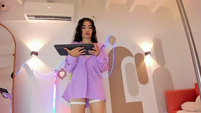 Sweet Valentine 1 online show from 07-28-26, 07:39