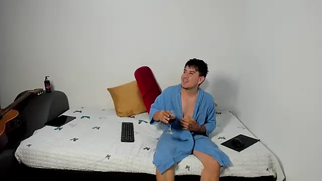 katrinaysanti online show from 08-06-26, 04:58