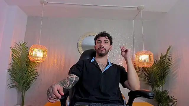 Snapshot of leviwolff chatting on 07-12-26, 03:30 leviwolff online show from 07-12-26, 03:30