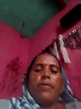 Snapshot of Rakhihot35 chatting on 07-15-26, 11:15 Rakhihot35 online show from 07-15-26, 11:15