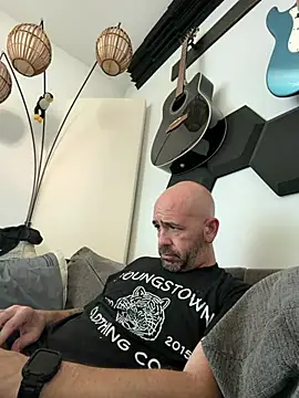 Snapshot of Vito2756 chatting on 07-21-26, 10:23 Vito2756 online show from 07-21-26, 10:23