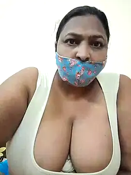 Dragongirl1313 online show from 07-28-26, 05:23