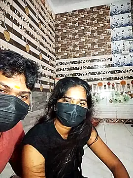 Snapshot of Tamil_555_Couples chatting on 07-17-26, 09:27 Tamil 555 Couples online show from 07-17-26, 09:27