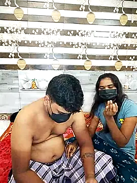 Snapshot of Tamil_555_Couples chatting on 07-27-26, 07:04 Tamil 555 Couples online show from 07-27-26, 07:04
