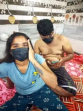 Snapshot of Tamil_555_Couples chatting on 07-30-26, 08:52 Tamil 555 Couples online show from 07-30-26, 08:52
