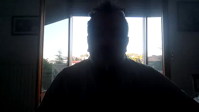 Snapshot of Theitalianpapi chatting on 07-13-26, 04:15 Theitalianpapi online show from 07-13-26, 04:15